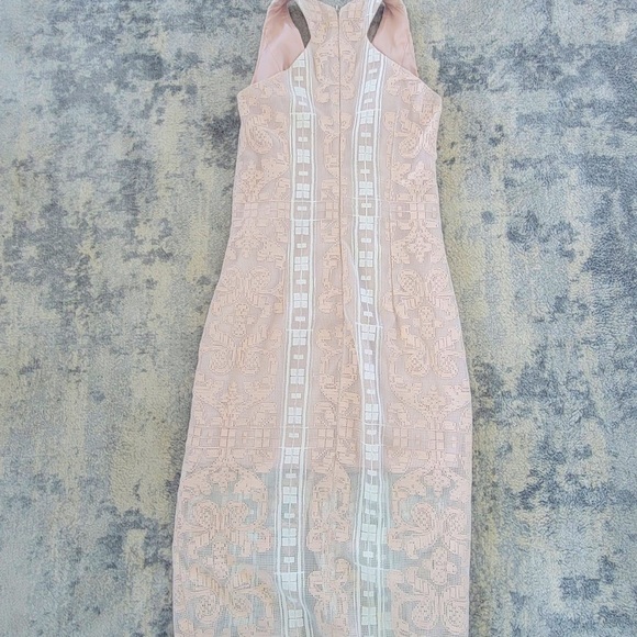 Anne Fernandes Dress. - Picture 7 of 8
